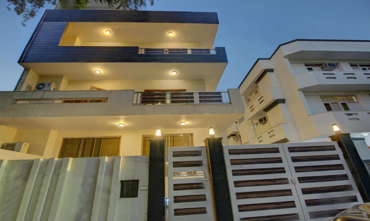 Itsy Hotels Swastika Inn Sector 26 Noida Exteriör bild