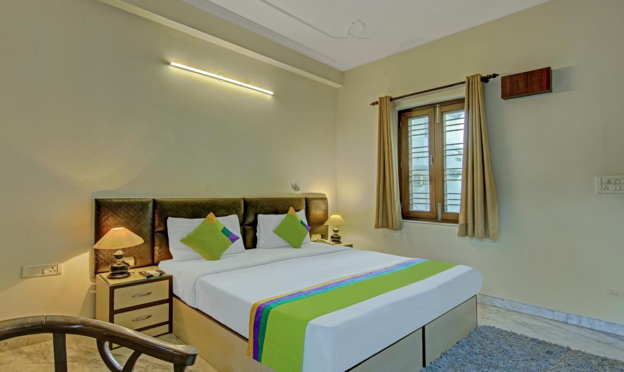 Itsy Hotels Swastika Inn Sector 26 Noida Exteriör bild