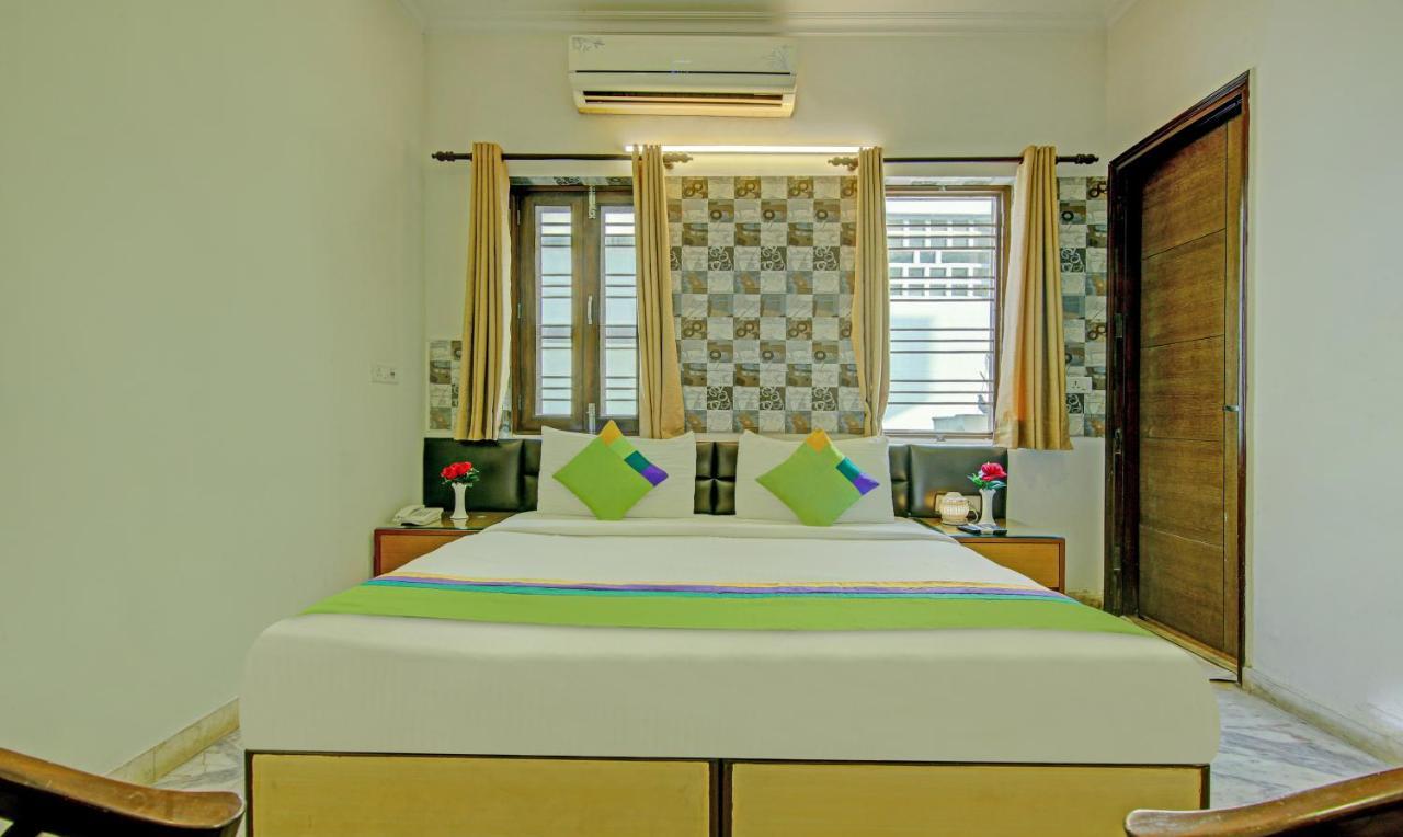 Itsy Hotels Swastika Inn Sector 26 Noida Exteriör bild